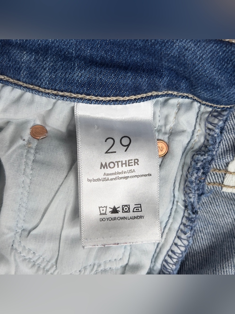 Mother The Weekender Fray Mid-Rise Flare Jeans Women's Size 29 Easy Does It - Picture 5 of 14